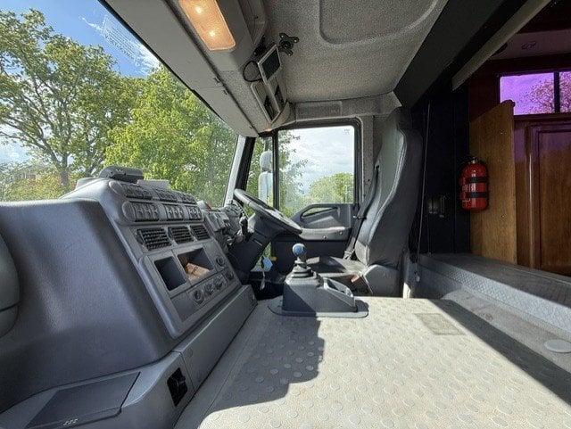 Whittaker Impact Iveco Stralis Horsebox - Trailers & Horseboxes