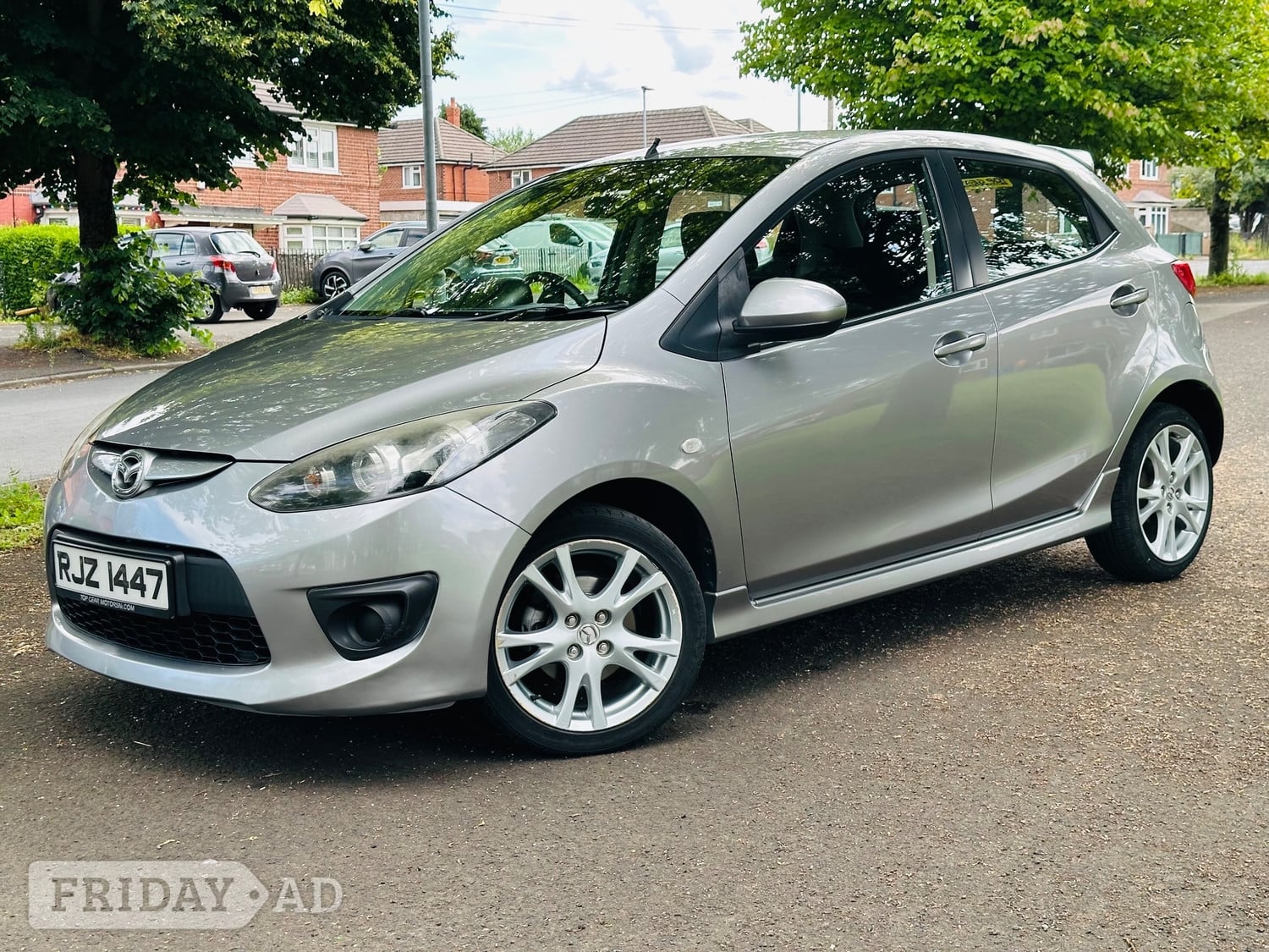 Mazda Mazda2 2010 - Cars