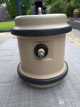 Caravan Aquaroll &amp; Waste Water Containers &amp; Accessories