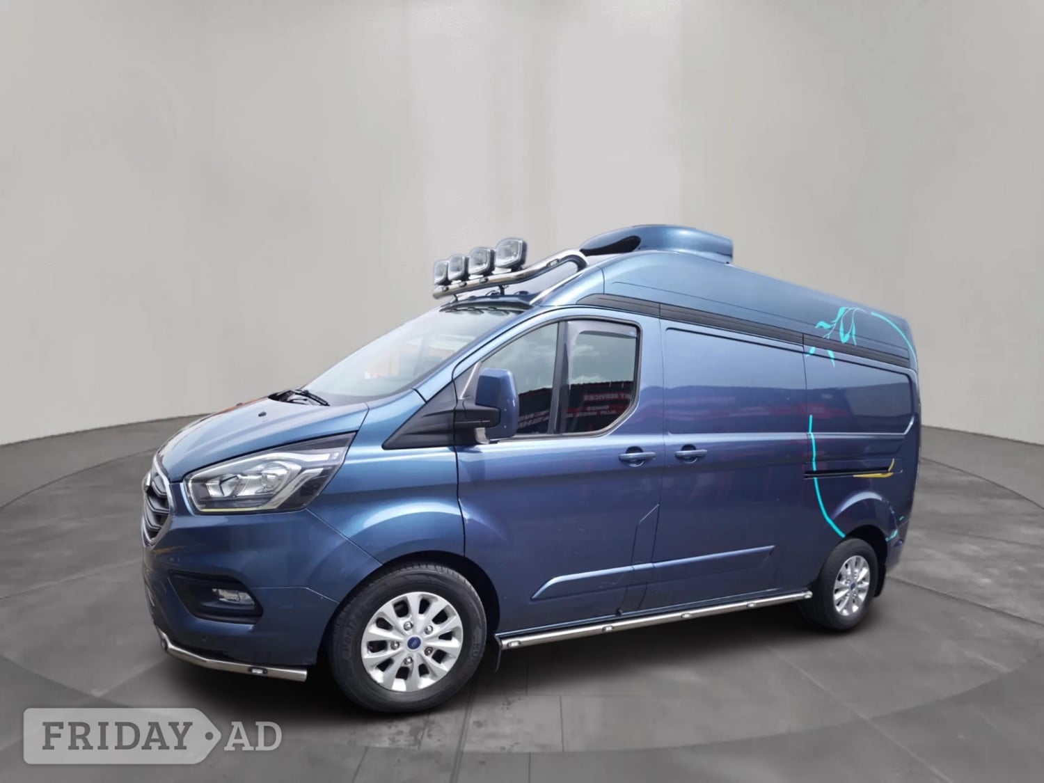[ berth ]Ford Transit Custom