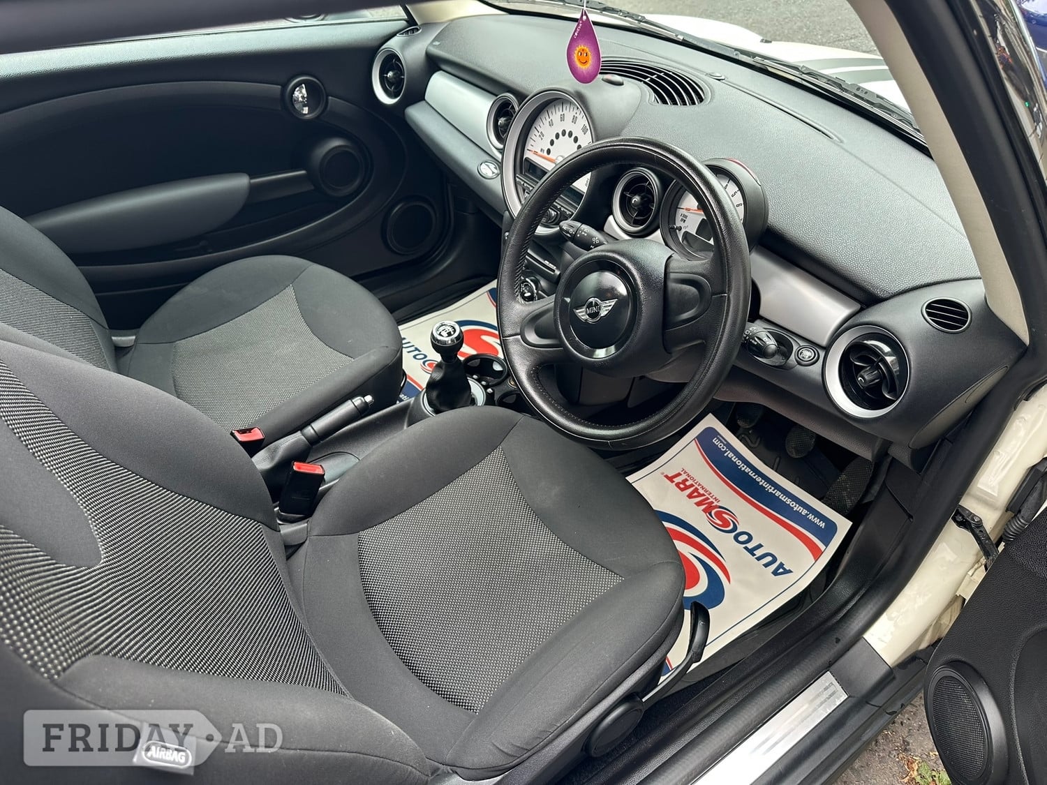 Mini Hatch 2010 - Cars