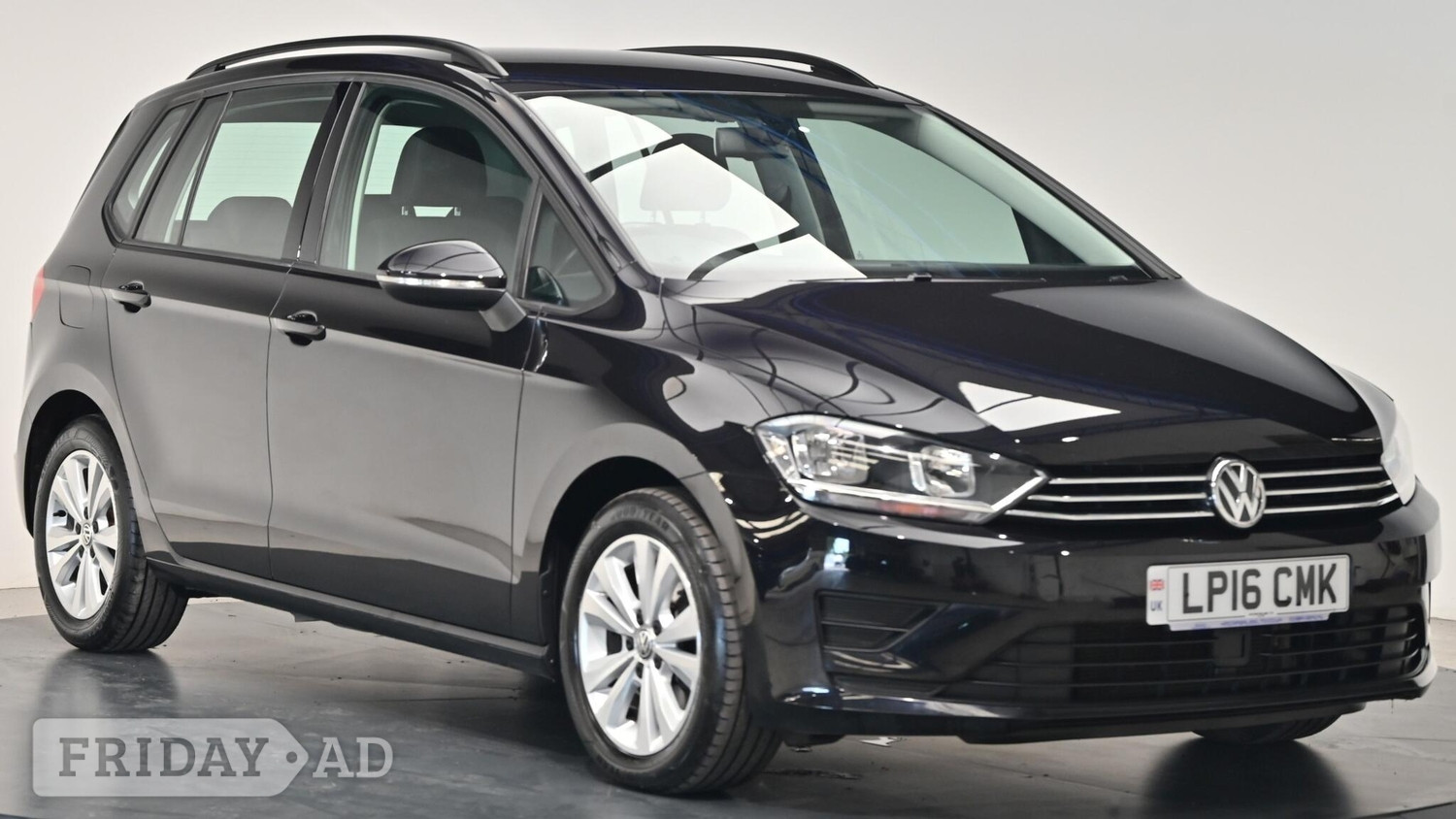 Volkswagen Golf SV 2016 in Cullompton