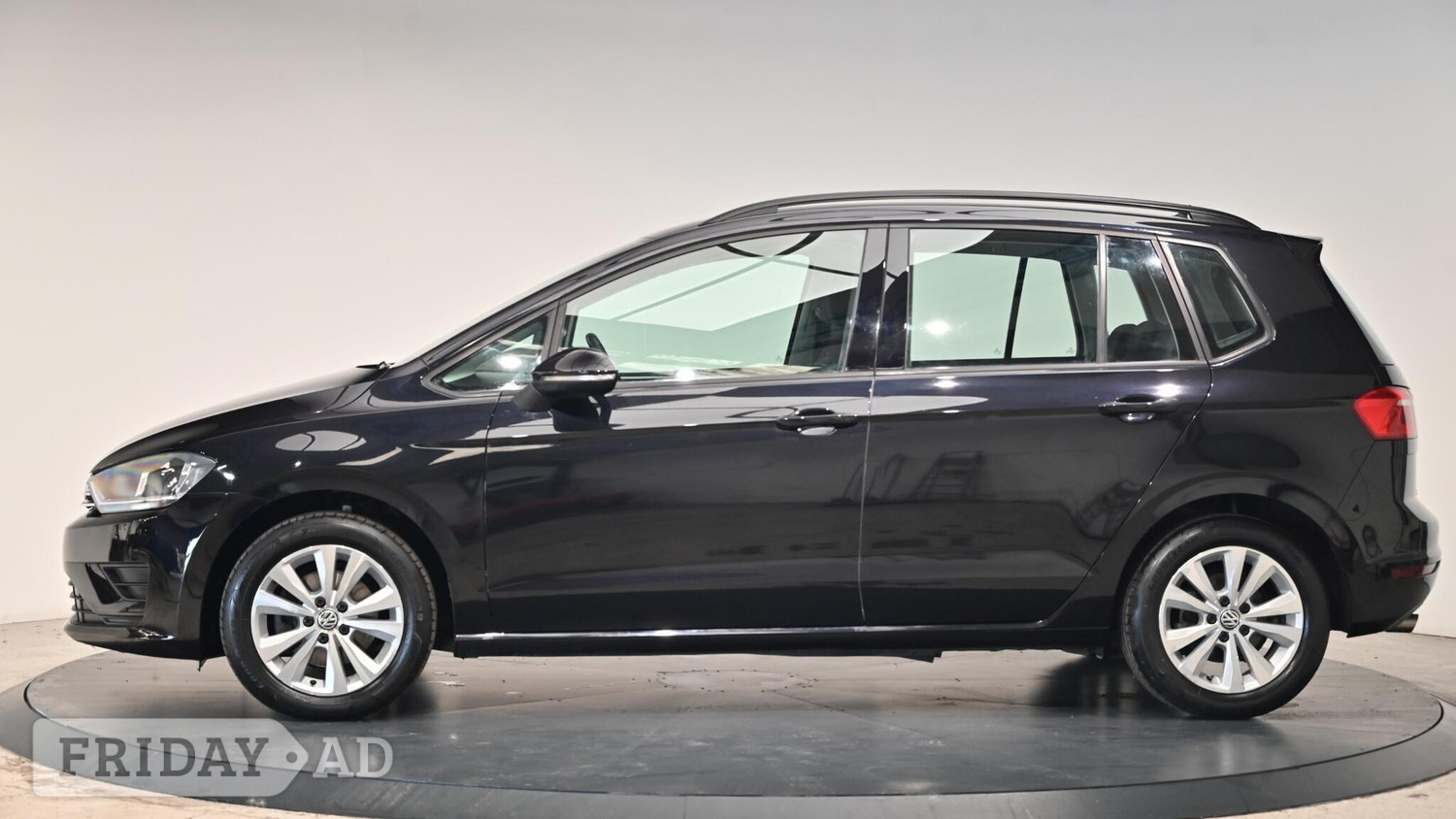 [ berth ]Volkswagen Golf SV
