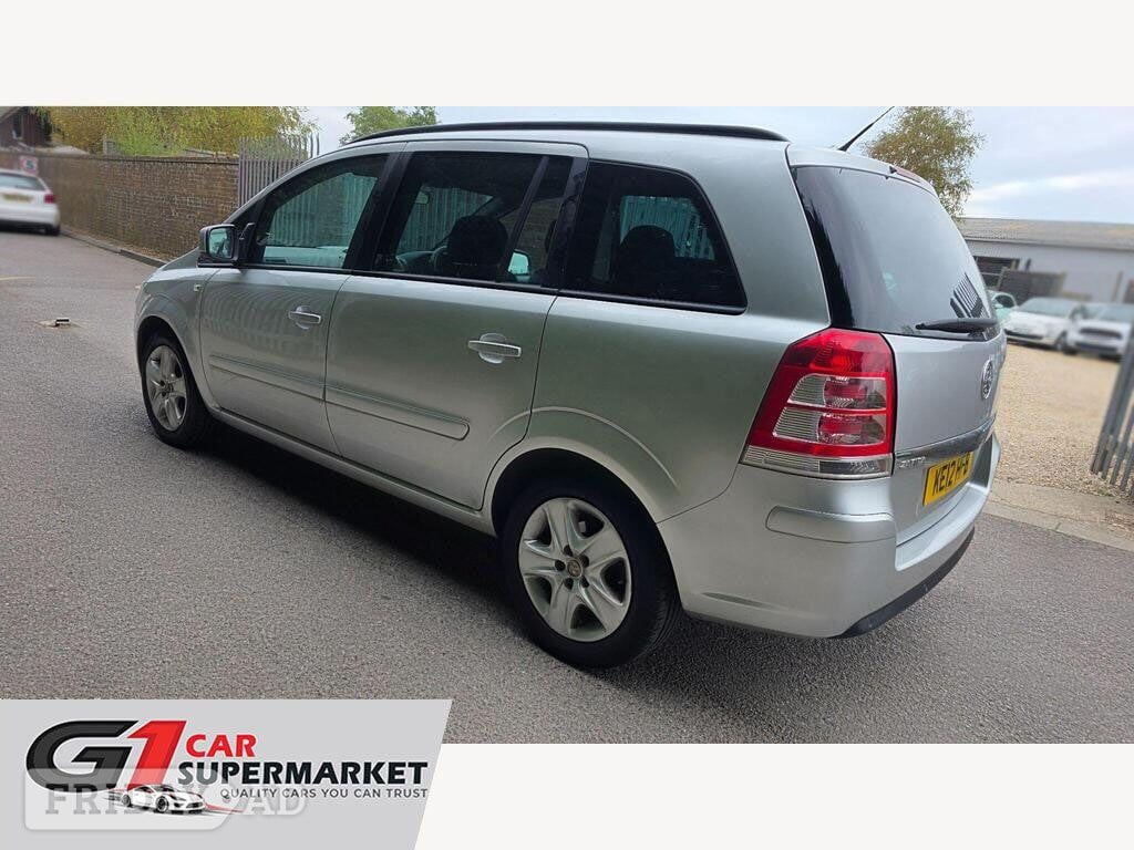 Vauxhall Zafira 2012 - Cars in Leighton Buzzard