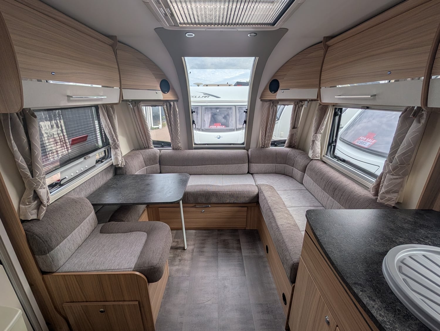 Bailey Pegasus Grande 2023 - Motorhomes & Caravans