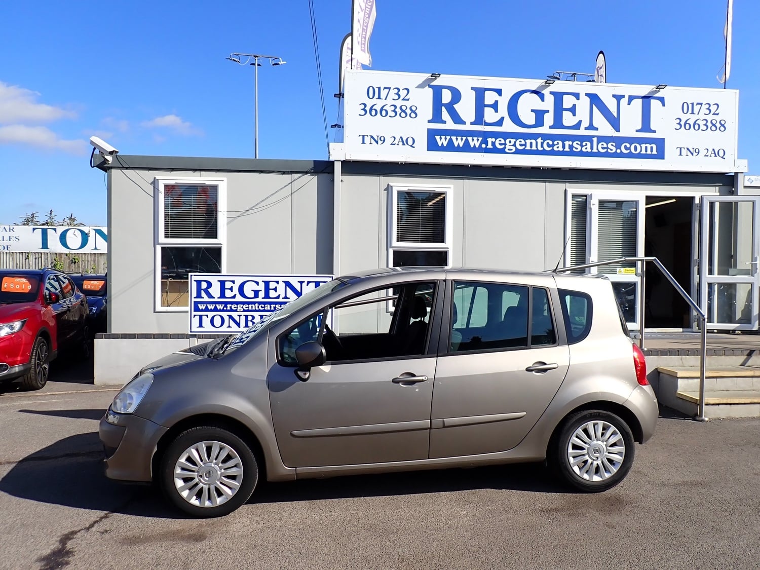 Renault Grand Modus 2011 - Cars
