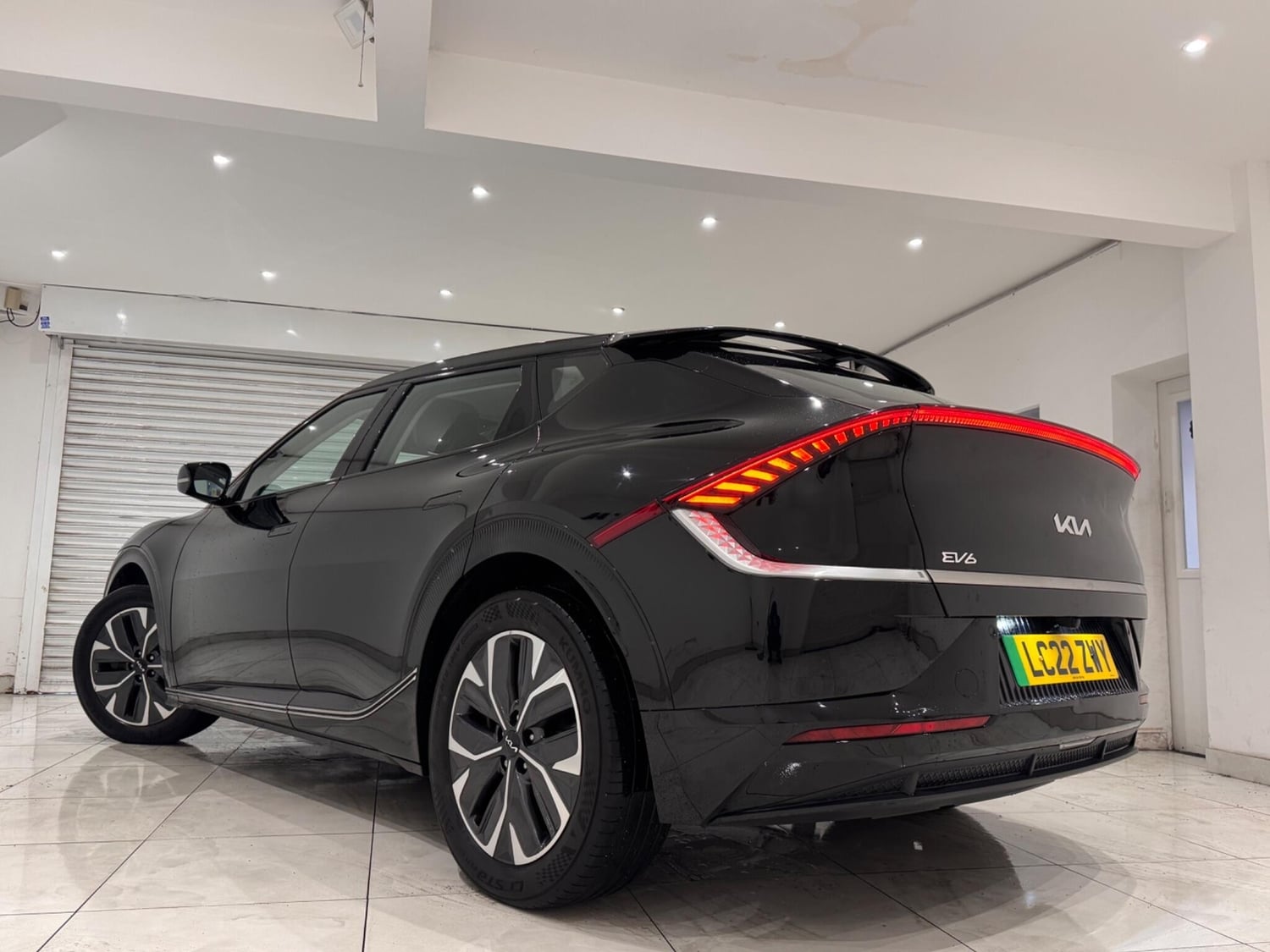 Kia EV6 2022 - Cars
