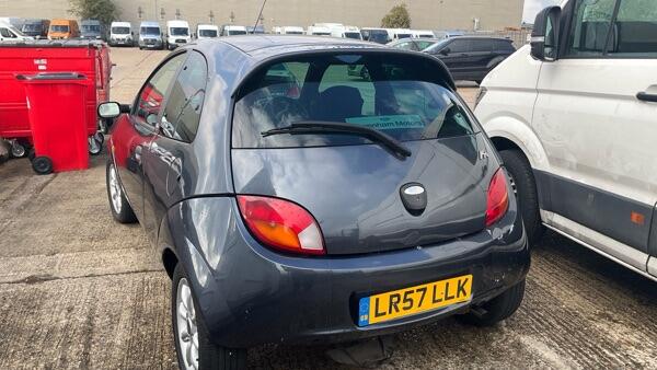 [ berth ]Ford Ka