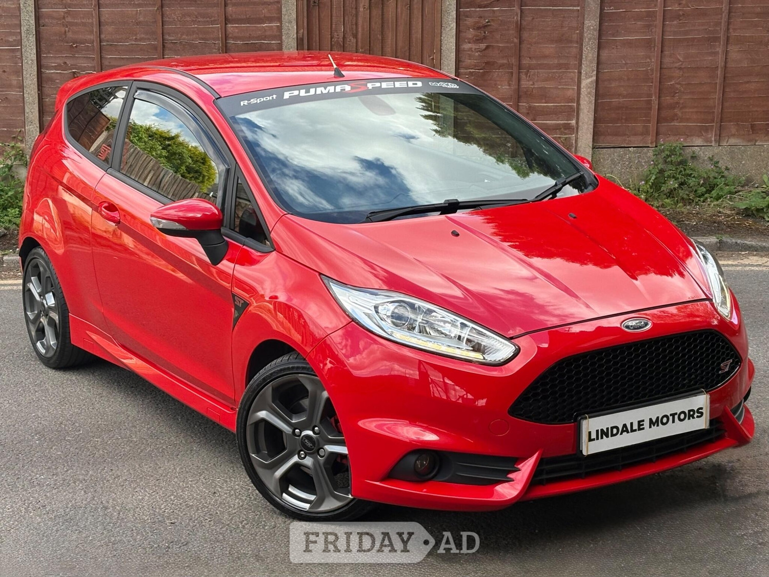 Ford Fiesta 2016 in Oldham