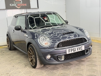 Mini Hatch 2012