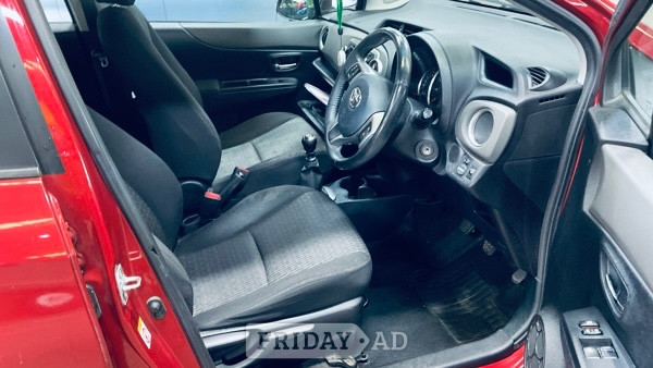 Toyota Yaris 2013 - Cars