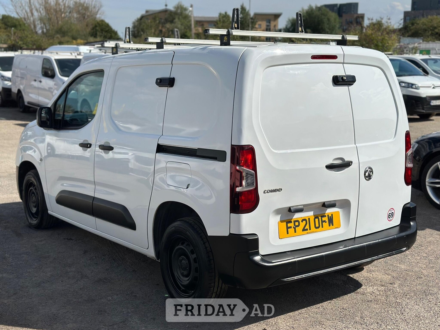 Vauxhall Combo 2021 - Vans & Commercial Vehicles