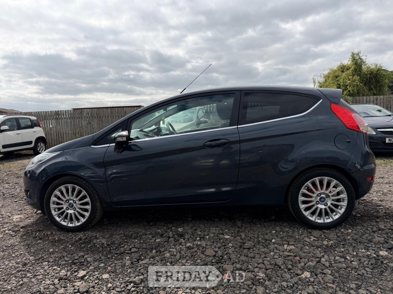 Ford Fiesta 2015 - Cars