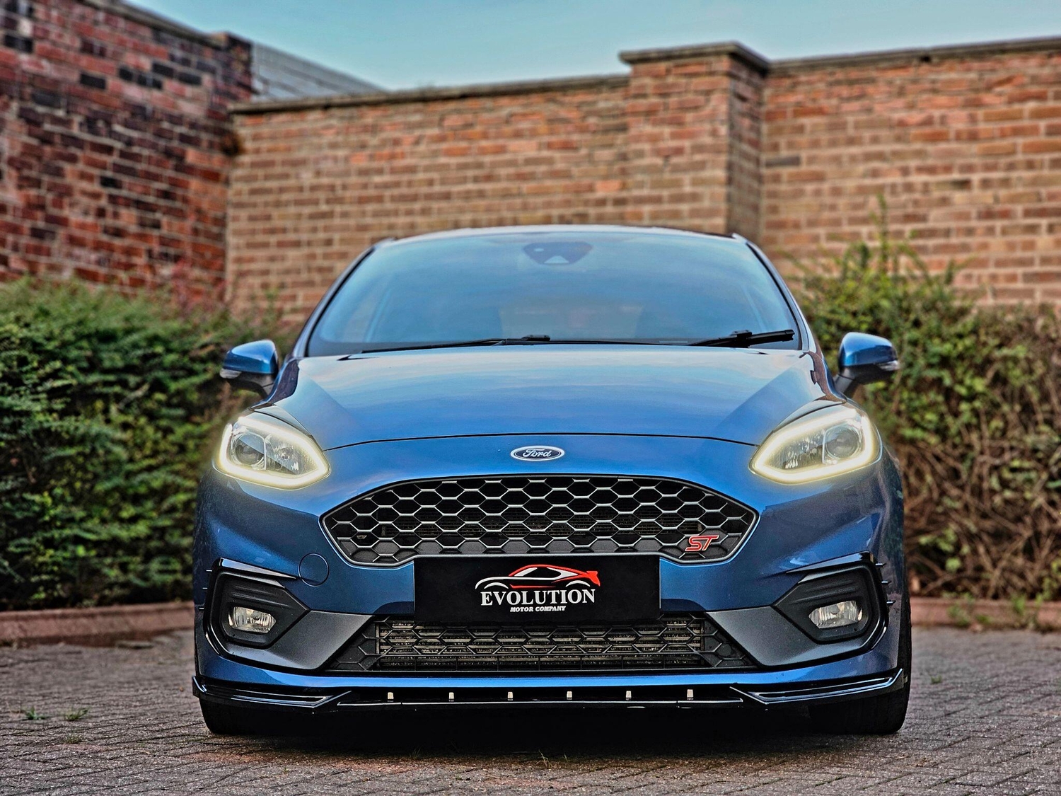 [ berth ]Ford Fiesta