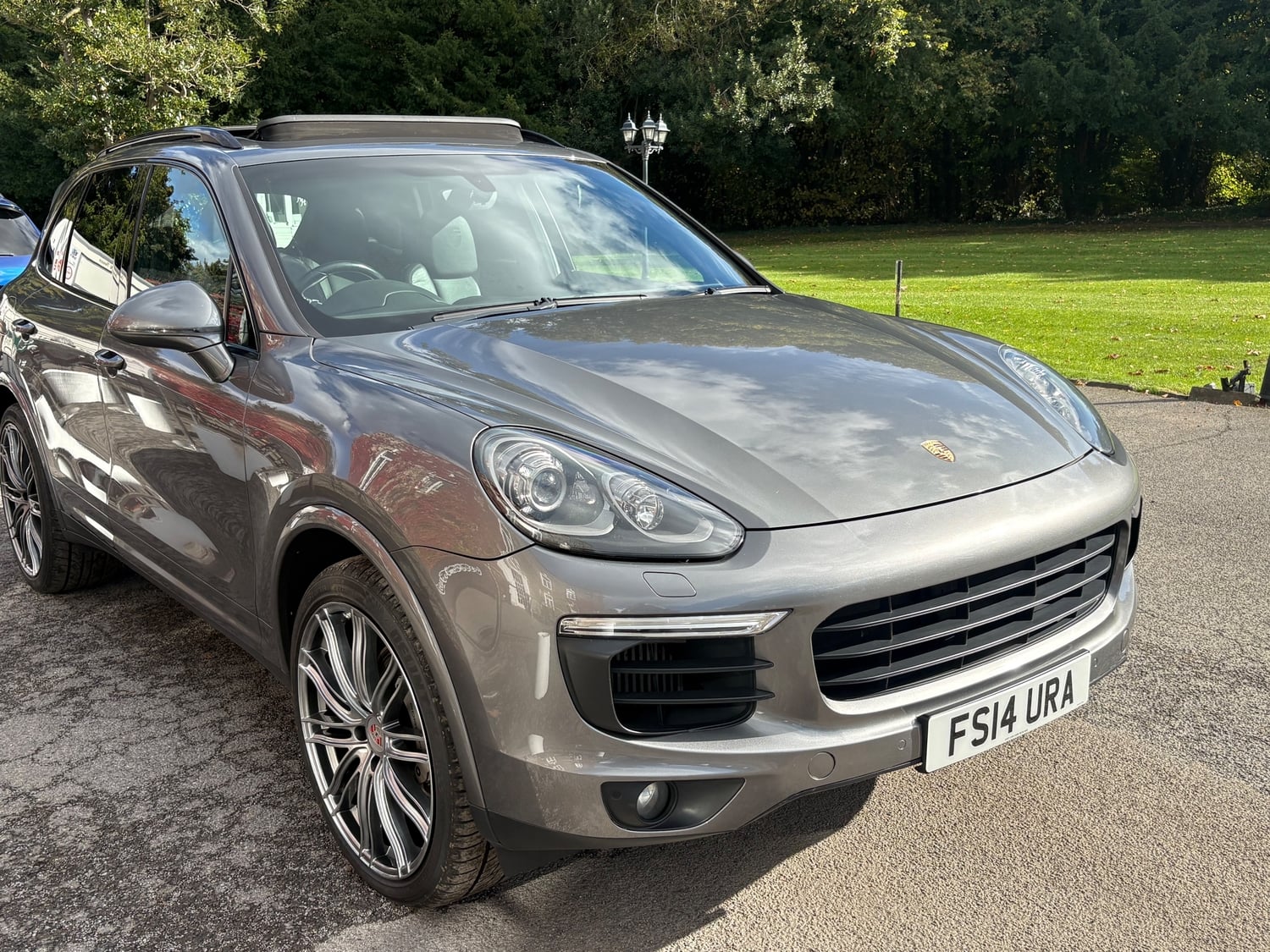 Porsche Cayenne 2016 - Cars