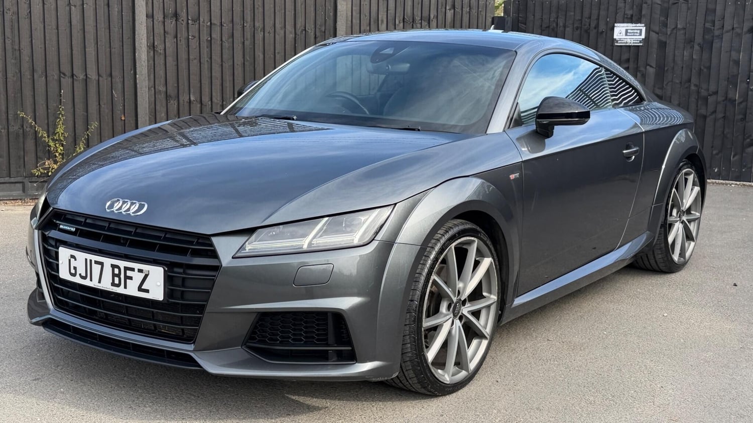 [ berth ]Audi TT