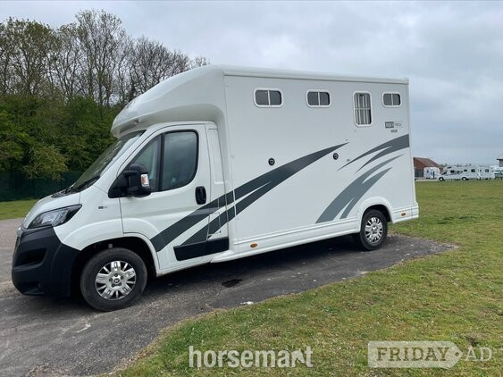 [ berth ]Equi-Trek Sonic
