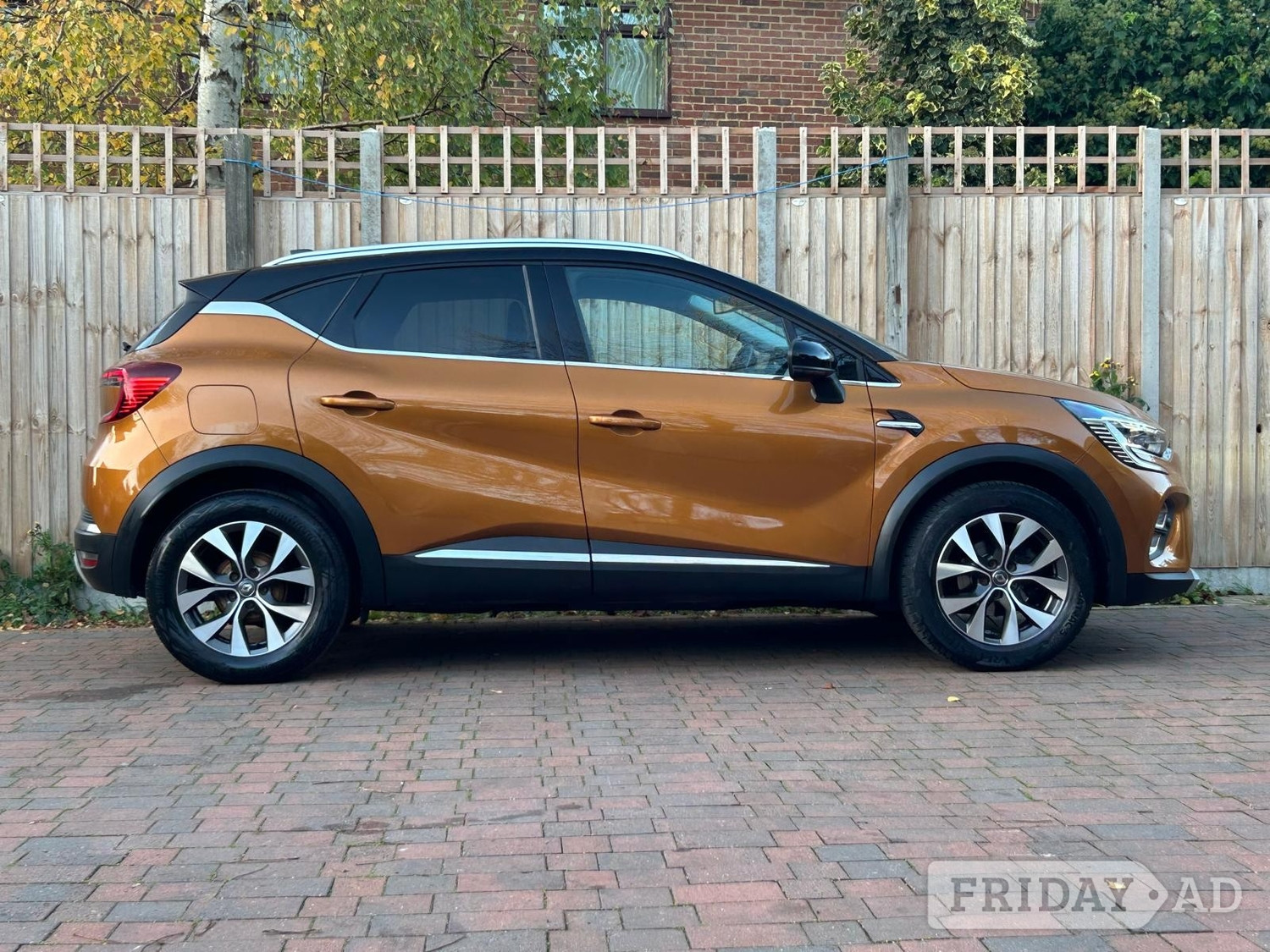 [ berth ]Renault Captur