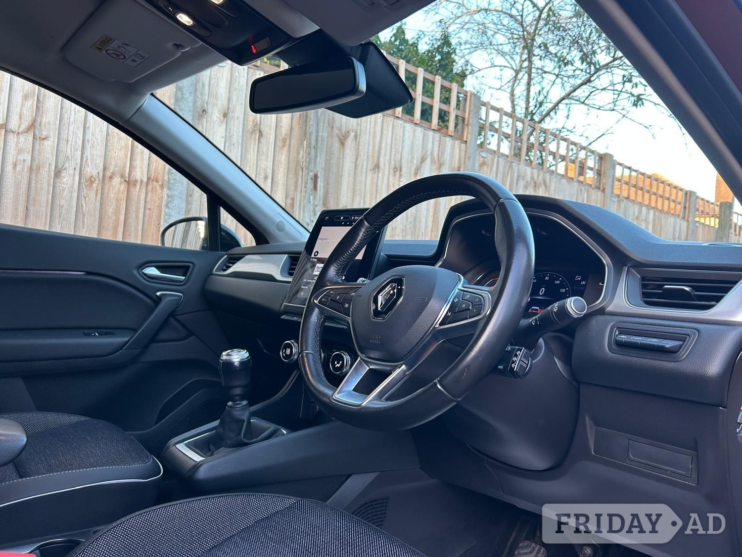 Renault Captur 2020 - Cars in St. Albans