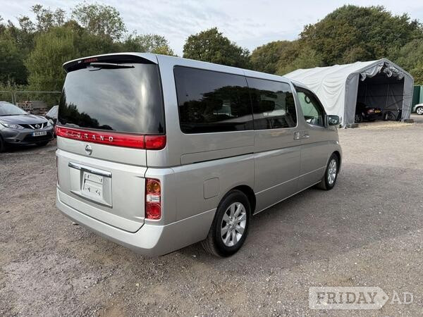 Nissan Elgrand 2007 - Cars in Southampton