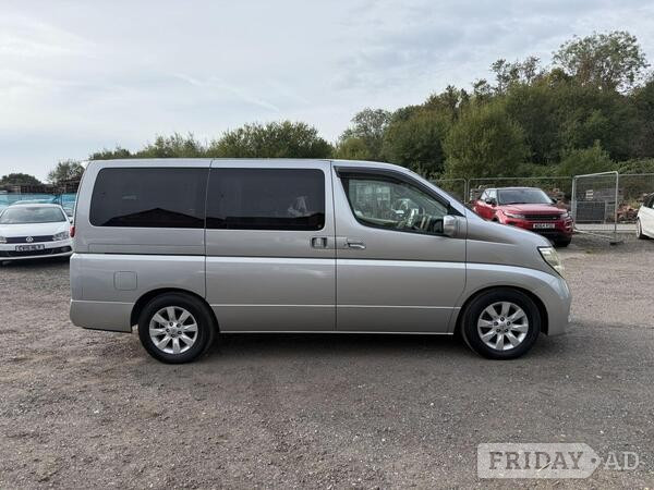[ berth ]Nissan Elgrand