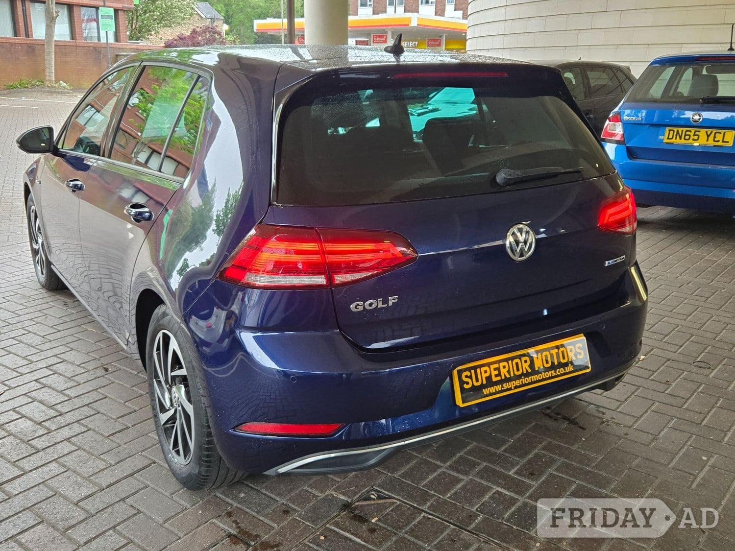 Volkswagen Golf 2019 - Cars