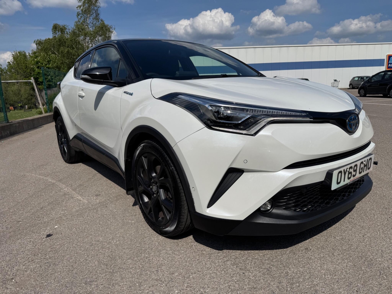 Toyota C-HR 2019 - Cars