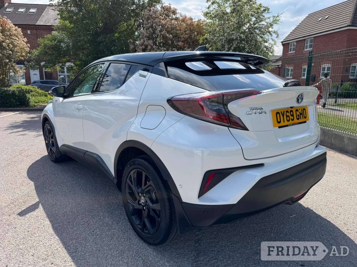 Toyota C-HR 2019 - Cars in Leicester