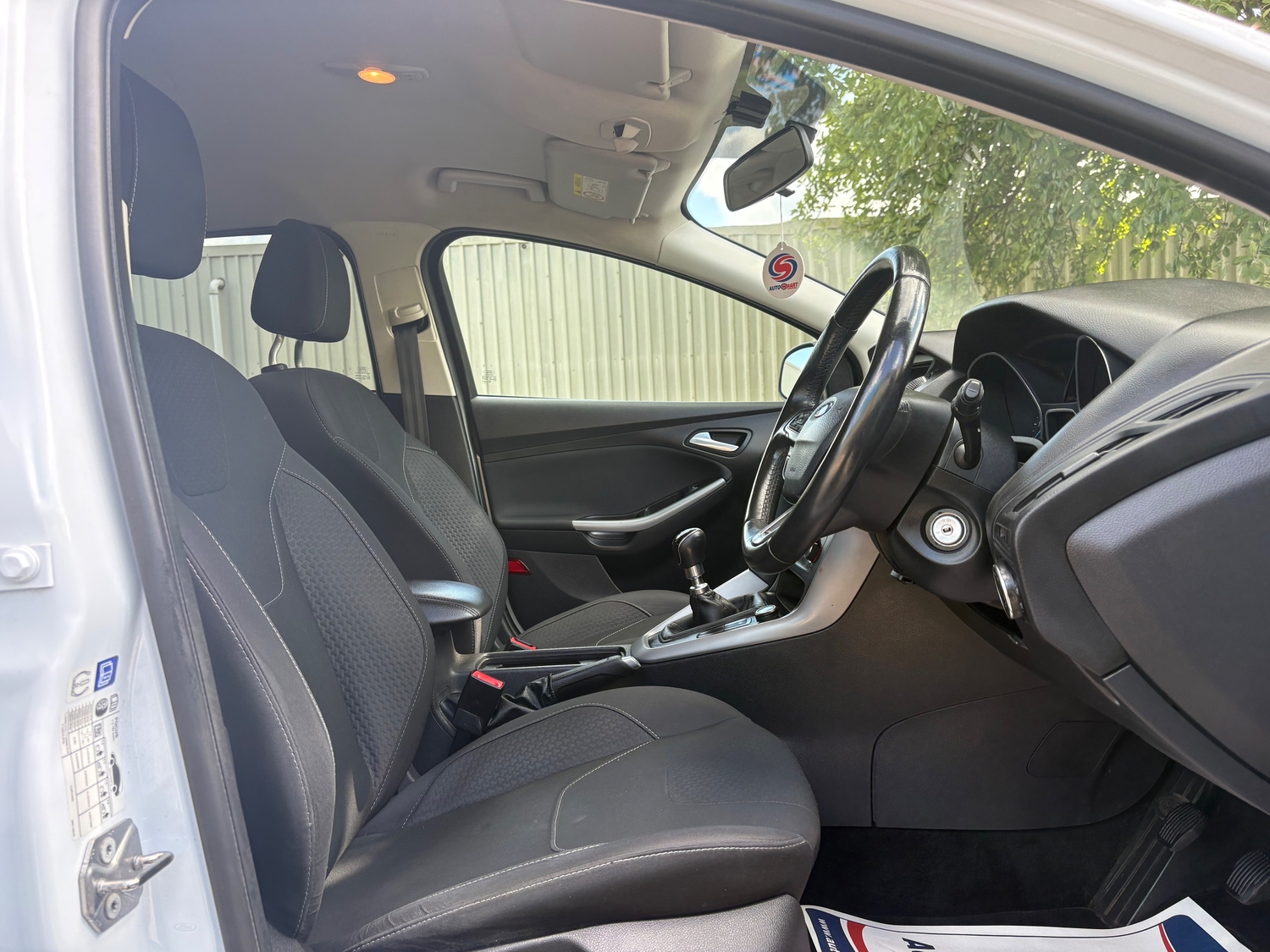 Ford Focus 2017 - Cars in Airdrie