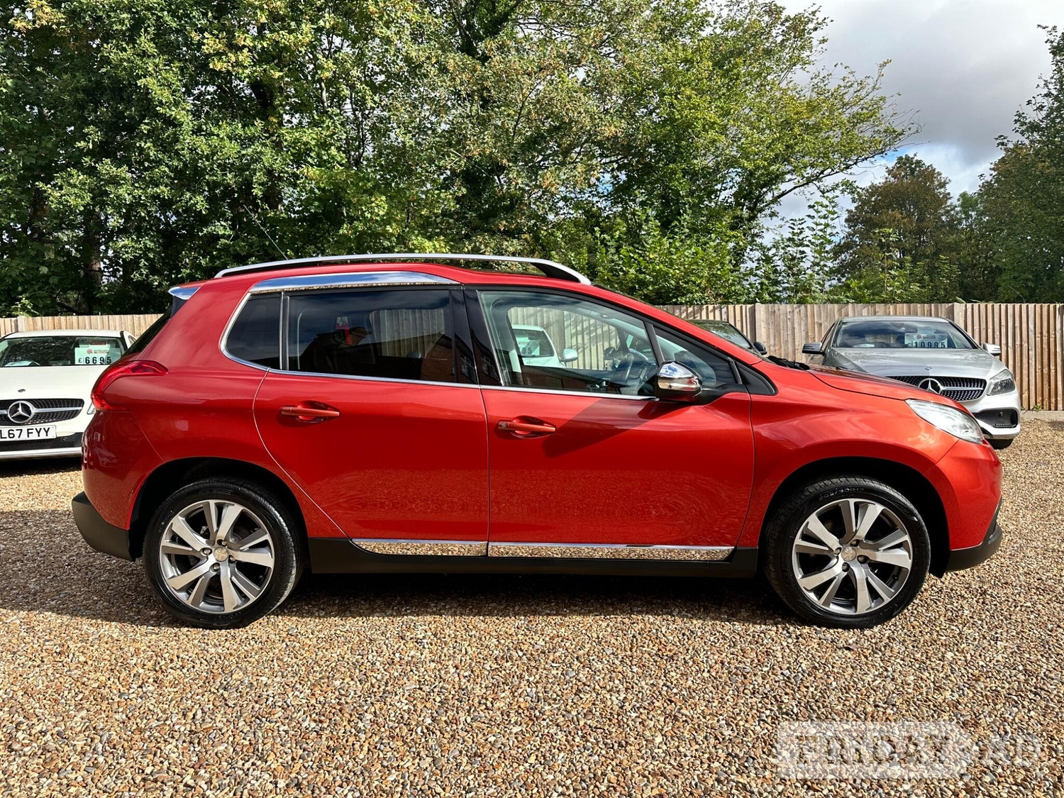 [ berth ]Peugeot 2008