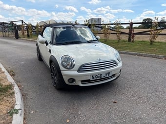 Mini Convertible 2010