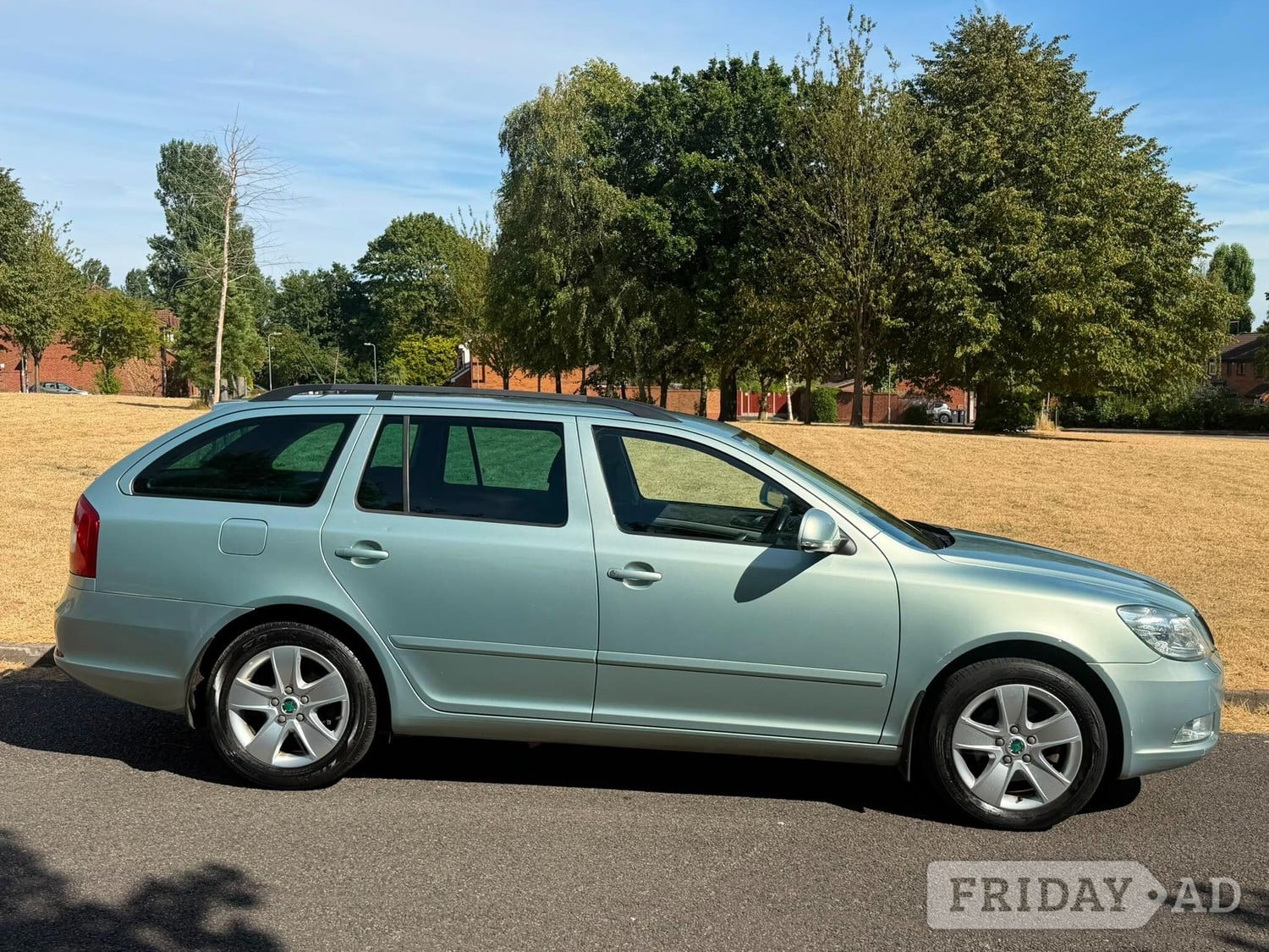 Skoda Octavia 2012 - Cars