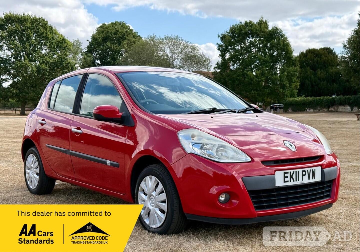 Renault Clio 2011 in Bedford