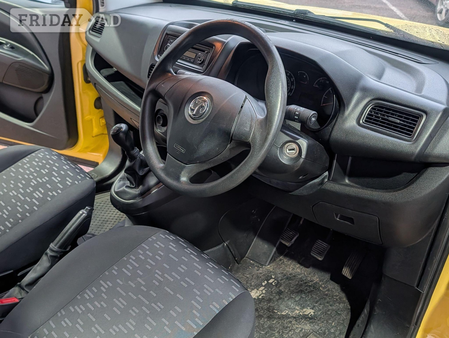 [ berth ]Vauxhall Combo