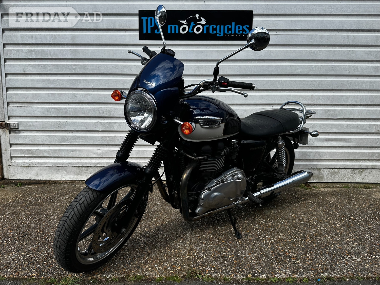 [ berth ]Triumph Bonneville