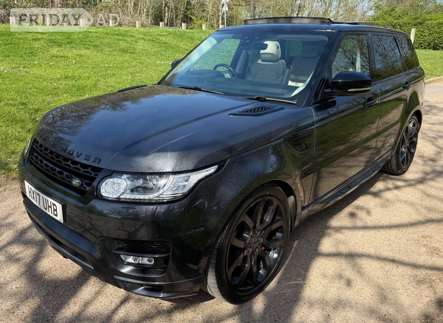 [ berth ]Land Rover Range Rover Sport