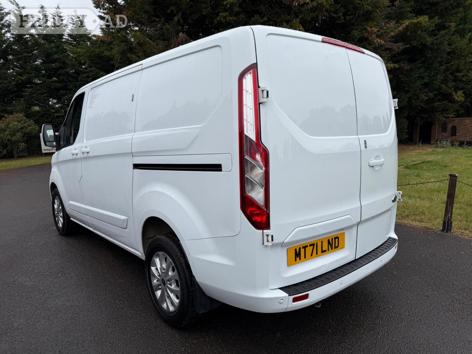 Ford Transit Custom 2022 - Vans & Commercial Vehicles in Addlestone
