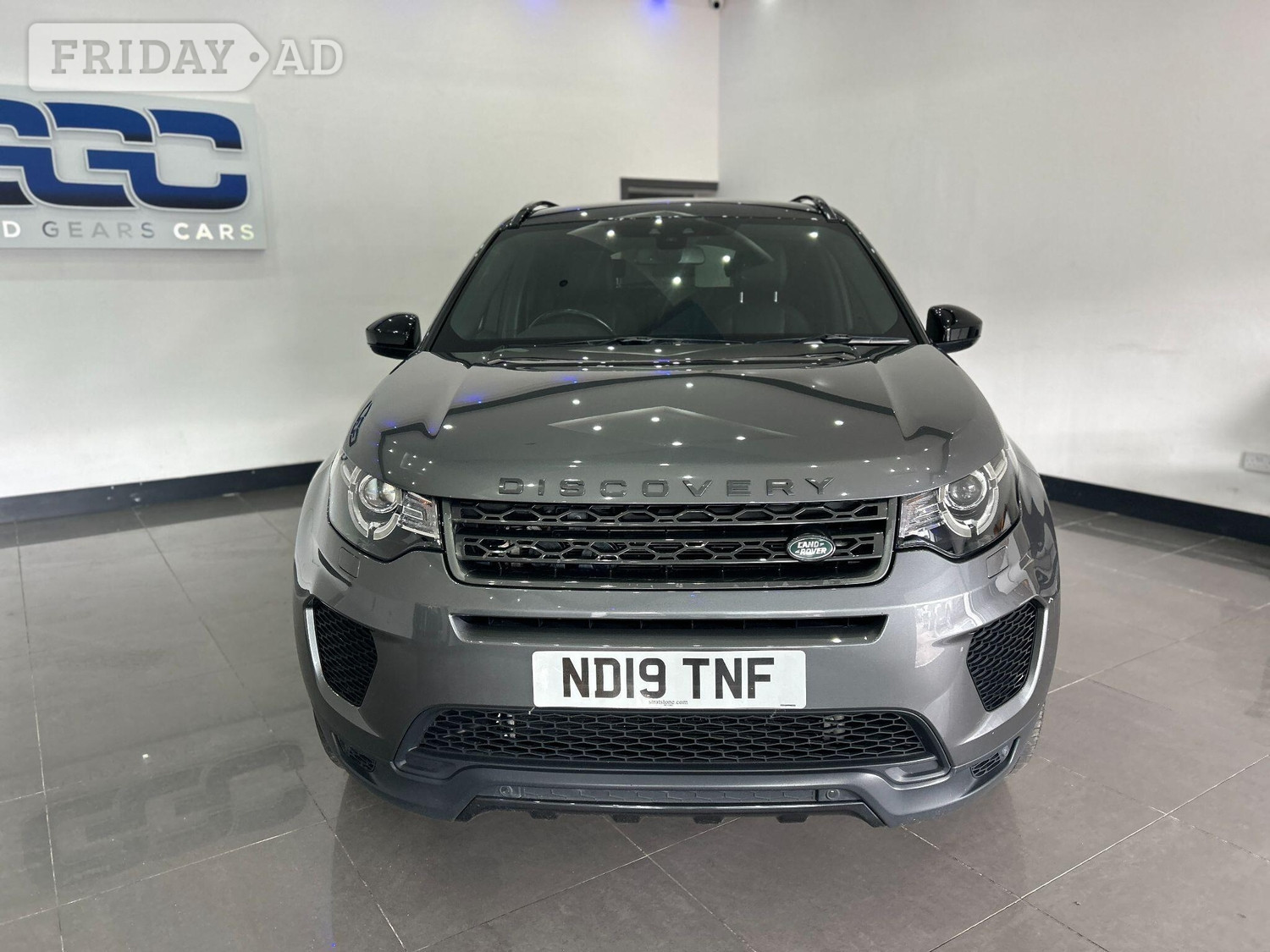 [ berth ]Land Rover Discovery Sport