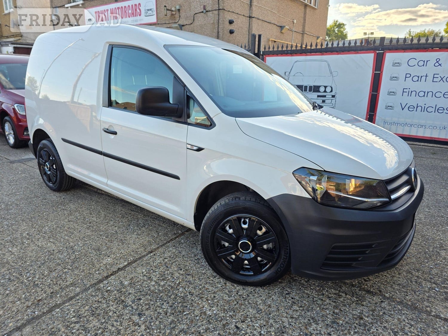 Volkswagen Caddy 2018 in Hounslow