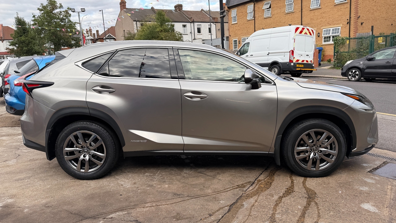 Lexus NX 2018 - Cars