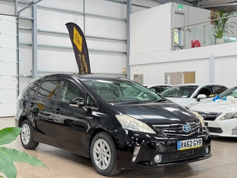 Toyota 7 Seat Prius 2013
