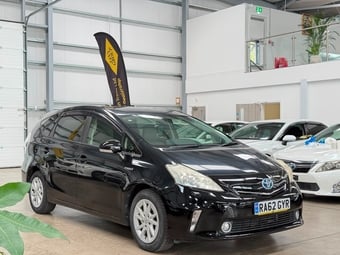 Toyota 7 Seat Prius 2013