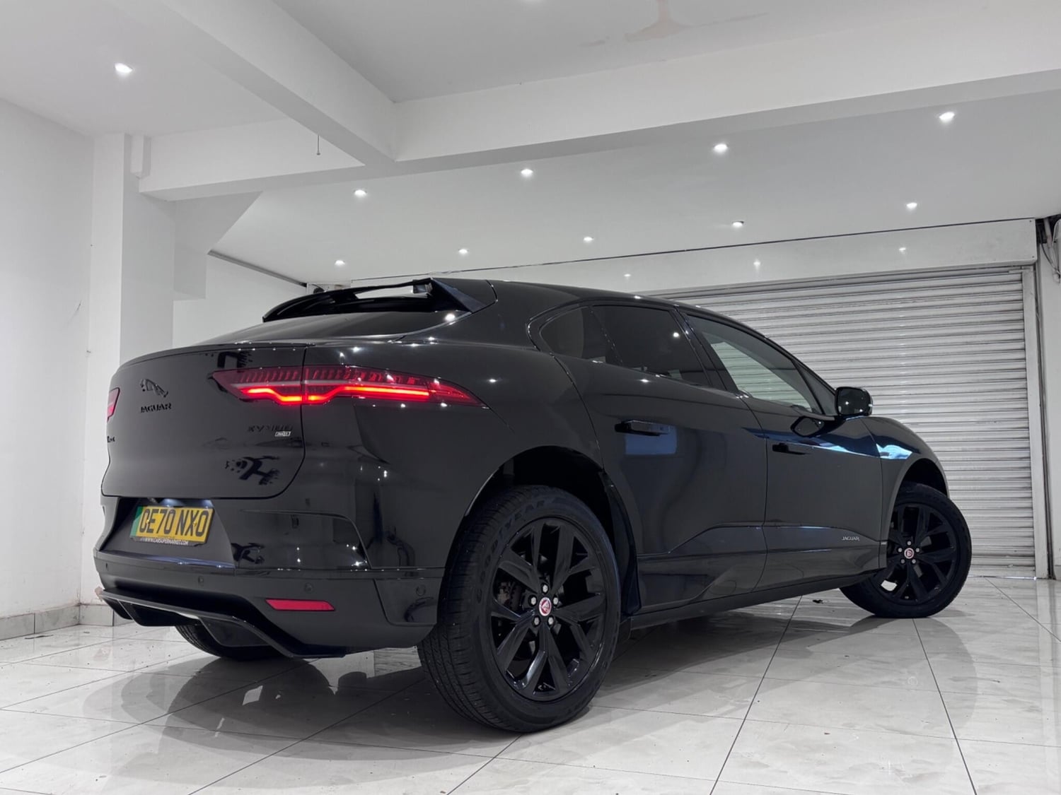 [ berth ]Jaguar I-Pace