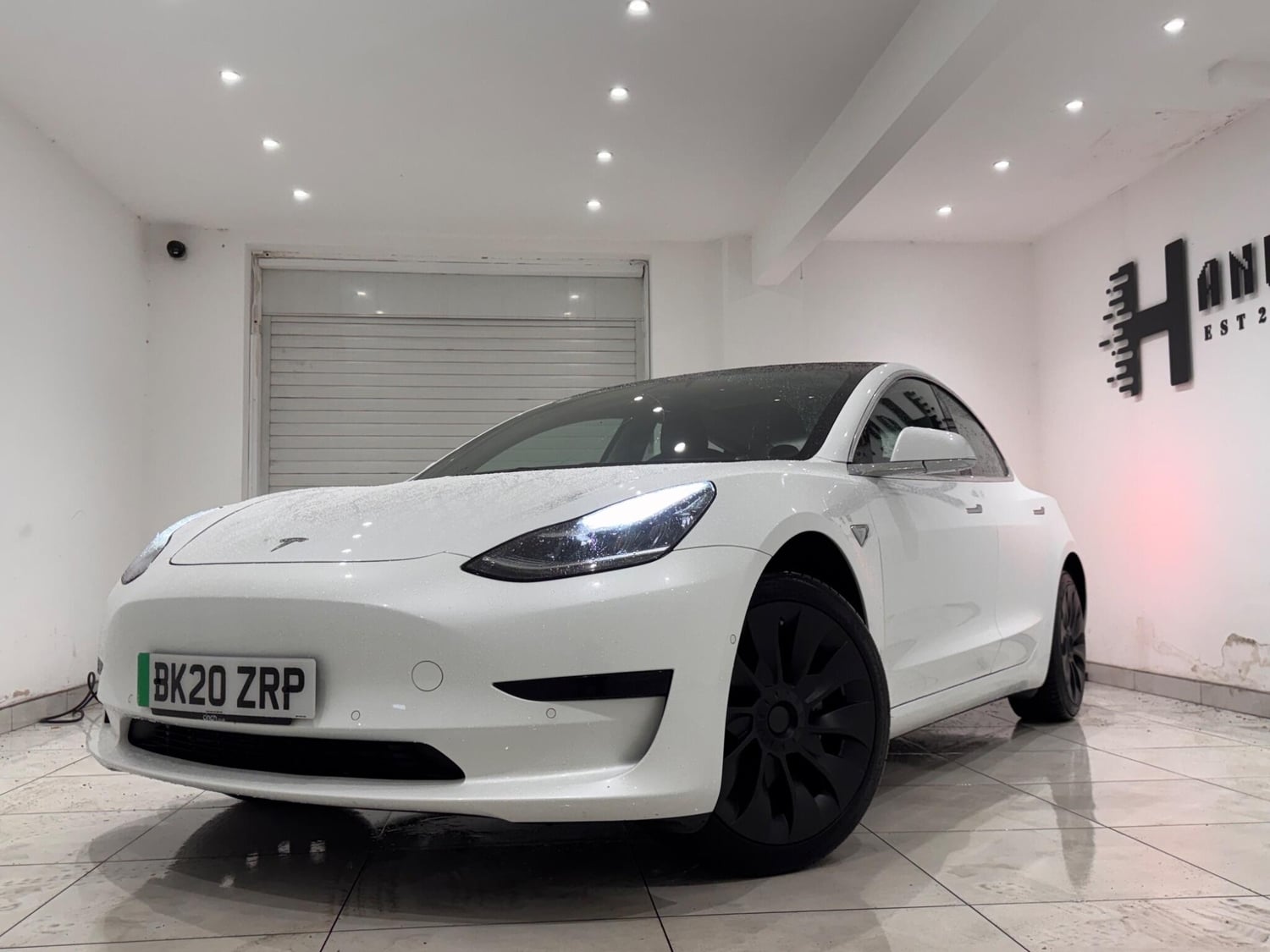 Tesla Model 3 2020 - Cars in Hounslow