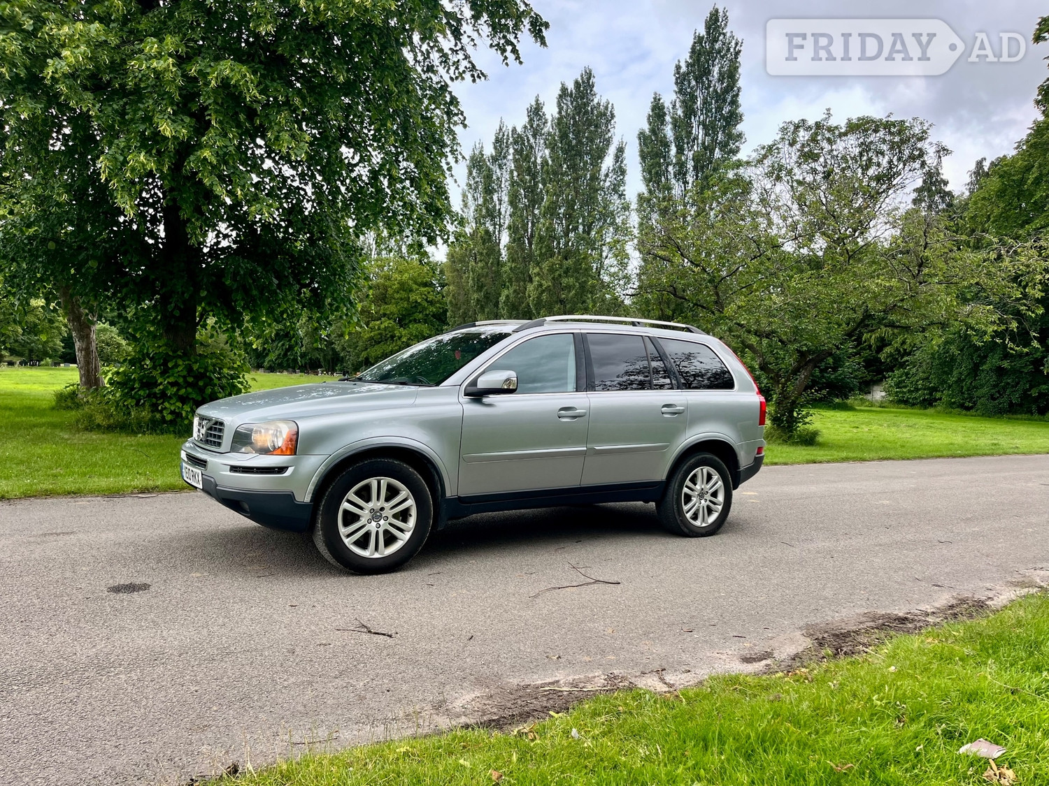 Volvo XC90 2010 - Cars in Liverpool