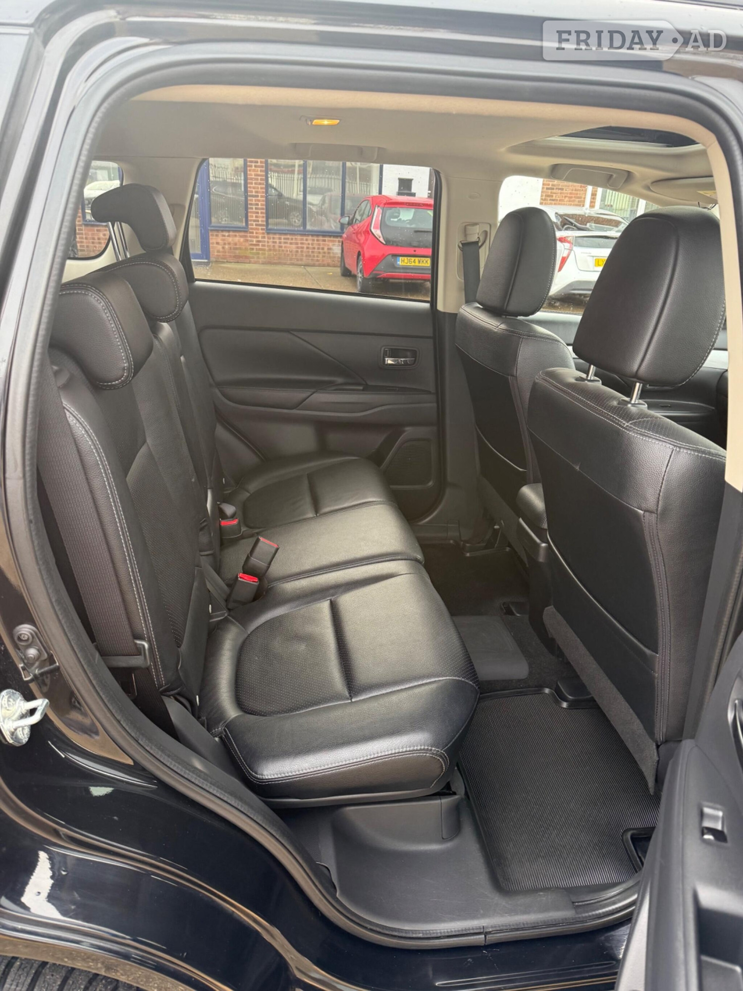 [ berth ]Mitsubishi Outlander