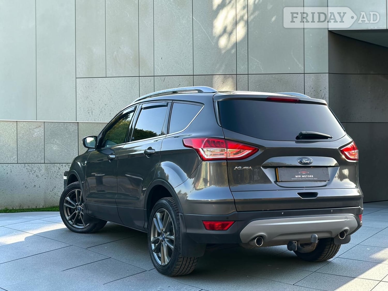 [ berth ]Ford Kuga