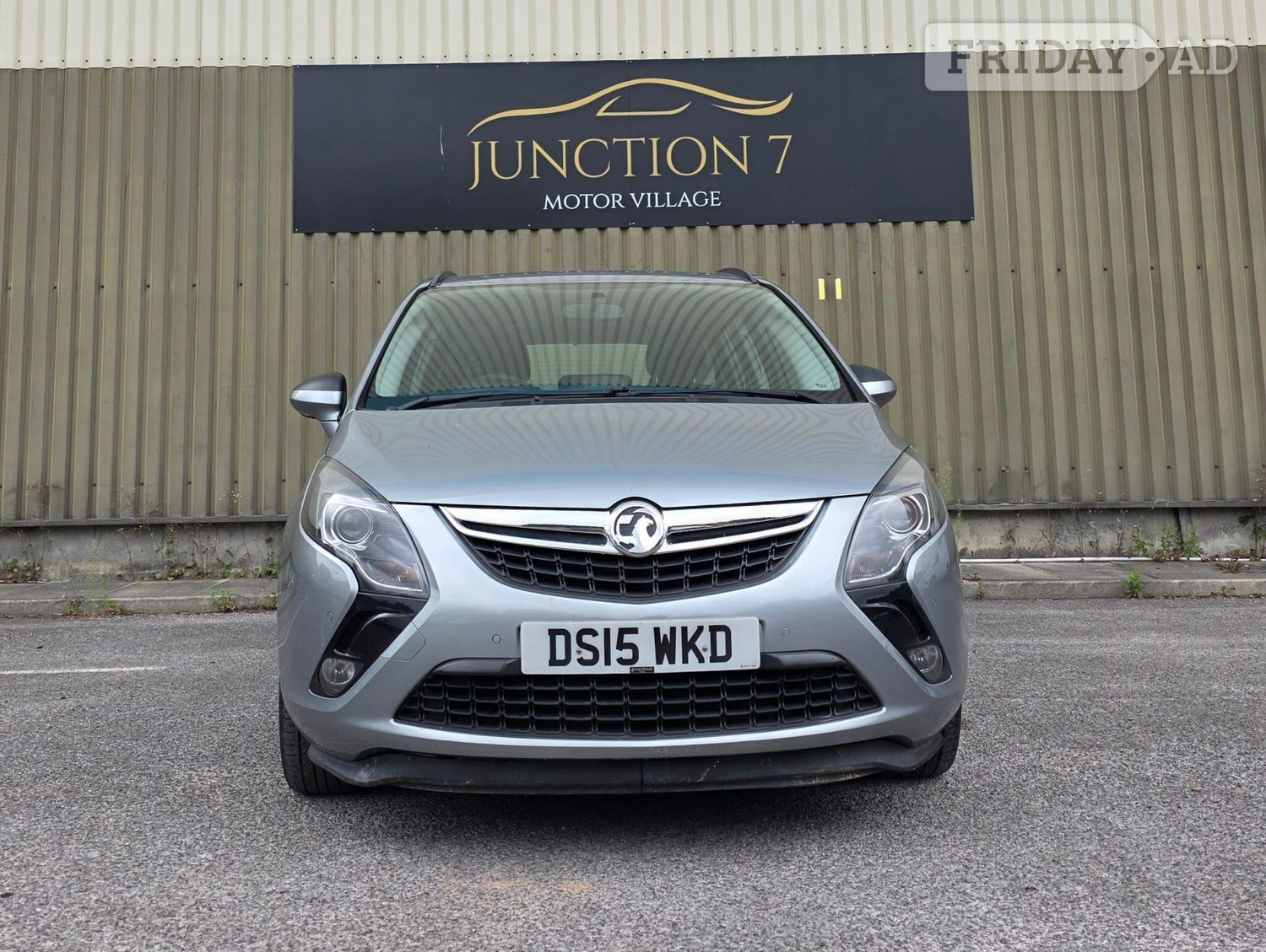 Vauxhall Zafira Tourer 2015 - Cars in Accrington