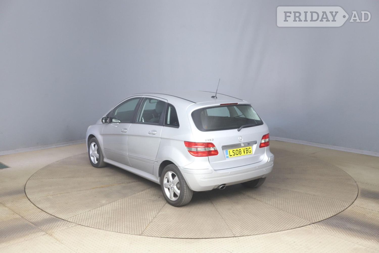 [ berth ]Mercedes-Benz B Class