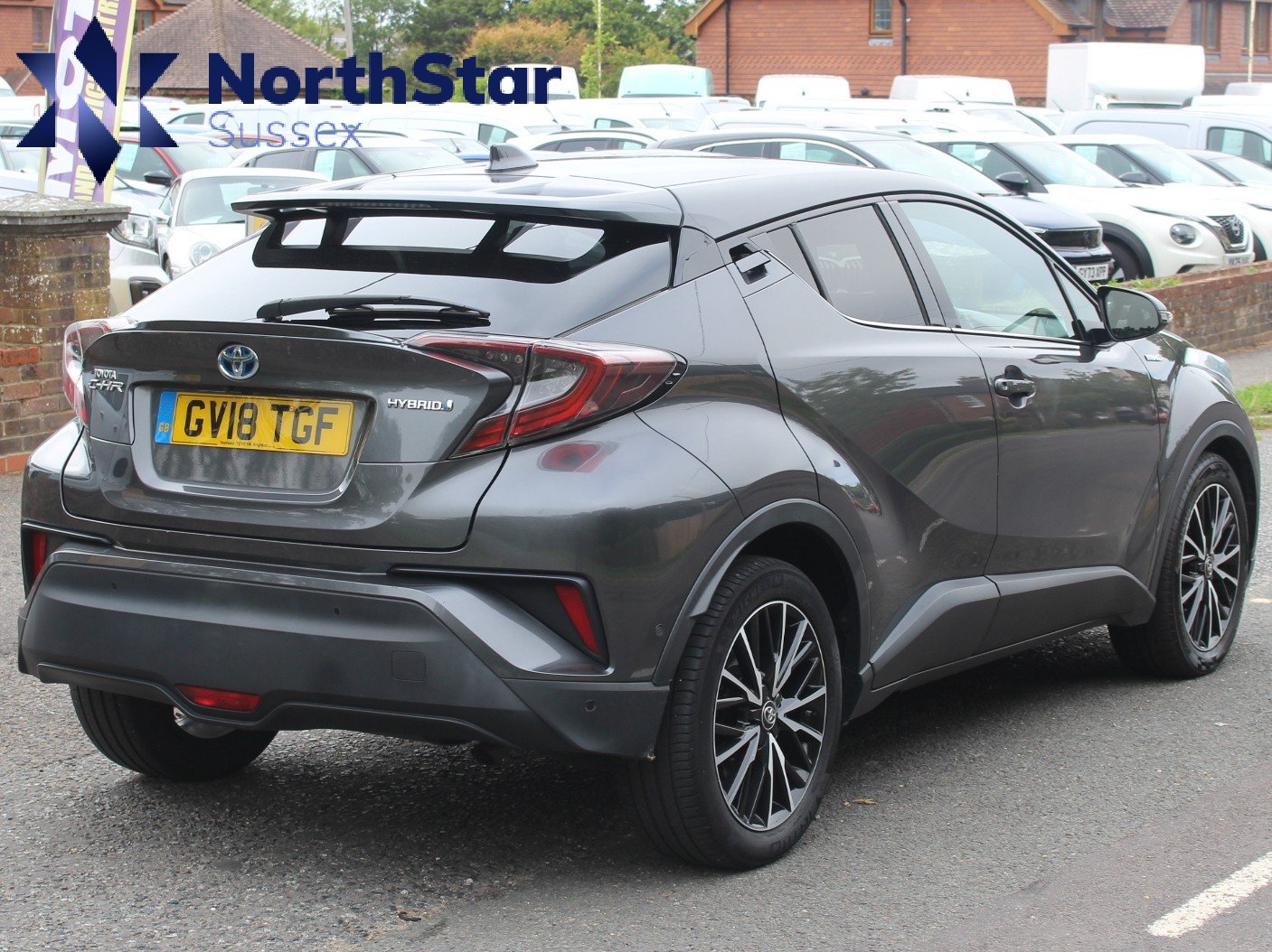 [ berth ]Toyota C-HR